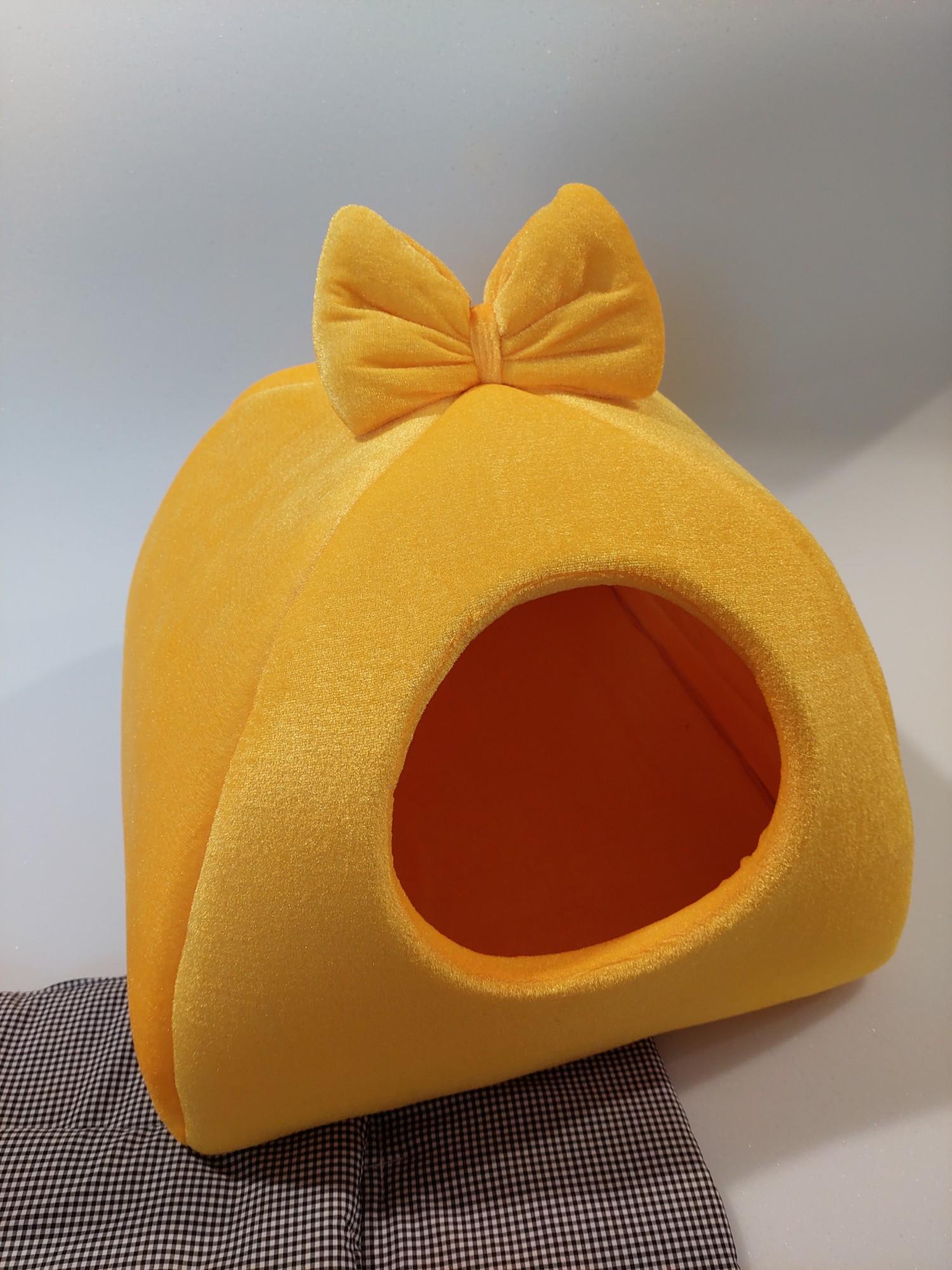 Будиночок-лежак для собак і кішок Luх home з подушкою 40х40х35 см Жовтий (26881503) - фото 1 Будиночок-лежак для собак і кішок Luх home з подушкою 40х40х35 см Жовтий (26881503) - фото 1