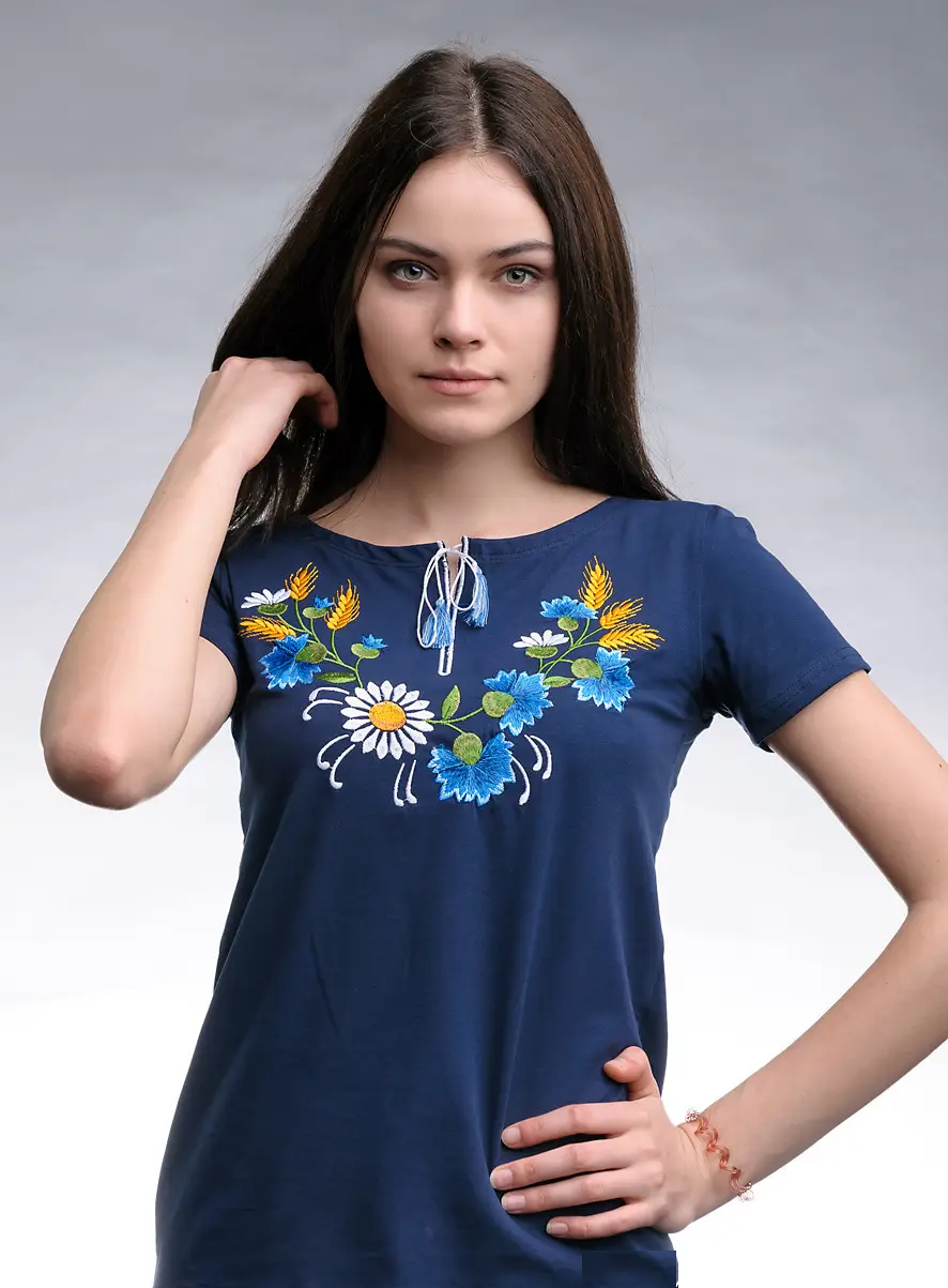 Футболка-вышиванка женская трикотажная S Синий (ж-72-s) Футболка-вышиванка женская трикотажная S Синий (ж-72-s)