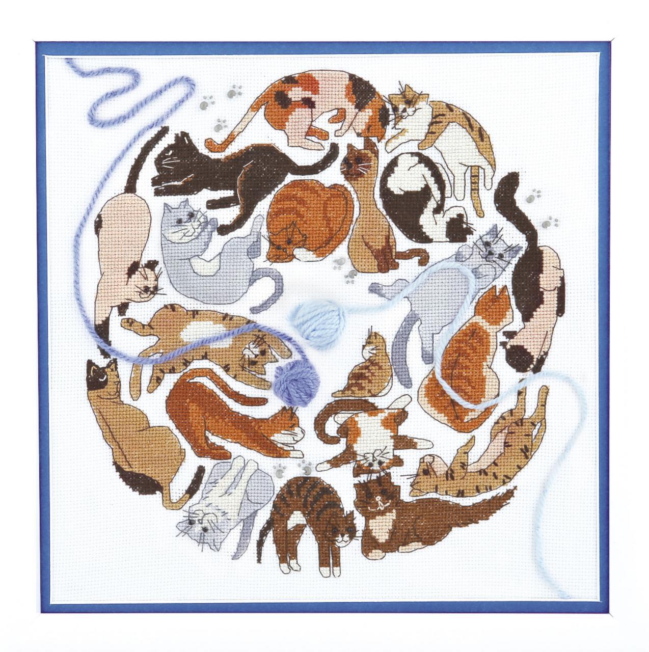 Набор для вышивания крестом Crystal Art Игра котиков (ВТ-196)