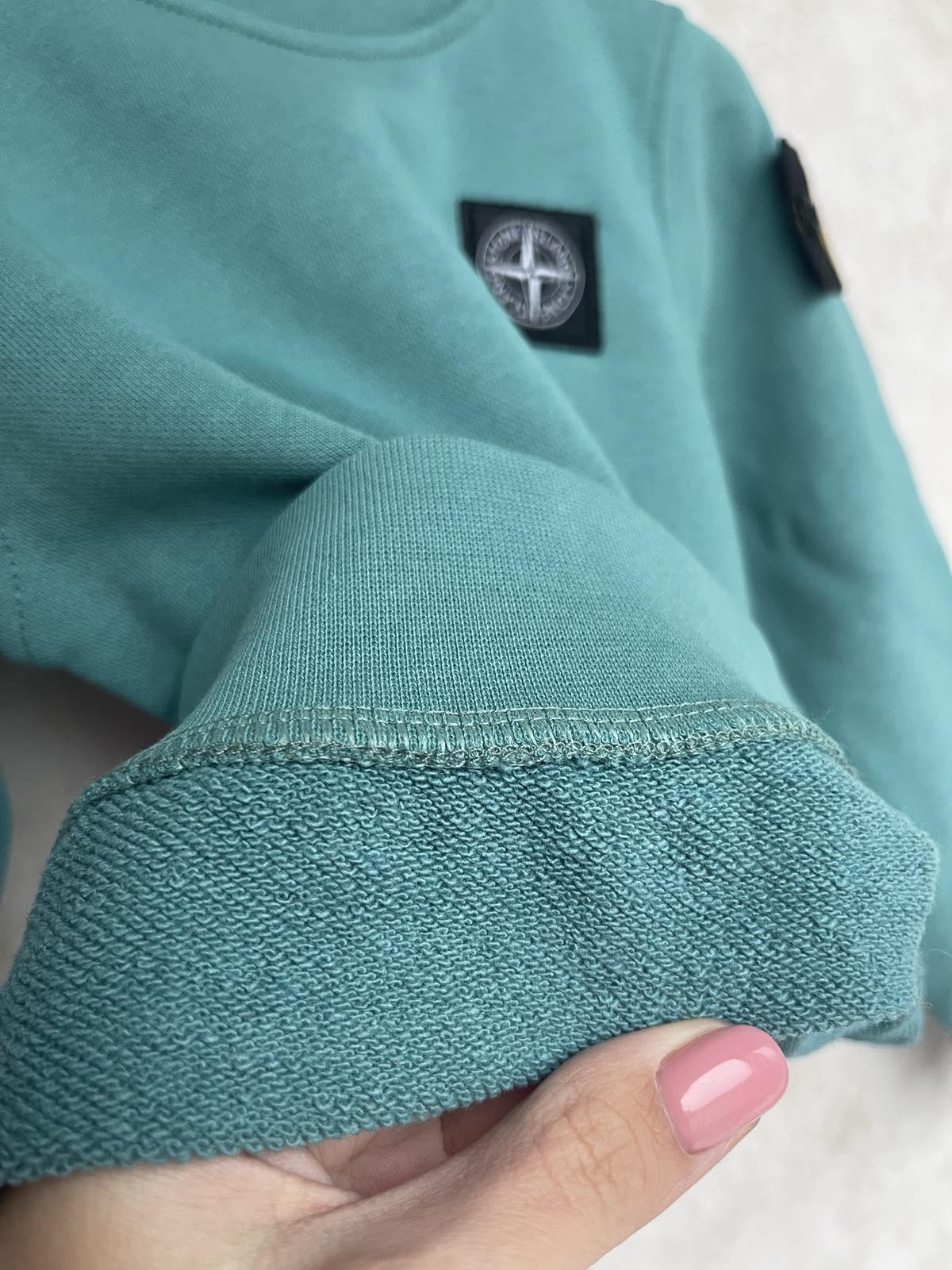 Світшот для хлопчика Stone Island 98-104 см Бірюзовий (24878719) - фото 4 Світшот для хлопчика Stone Island 98-104 см Бірюзовий (24878719) - фото 4