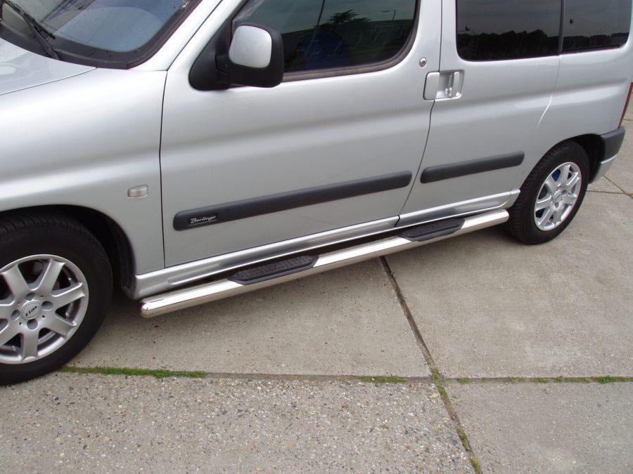 Боковые трубы Ø60 с пластиковыми подставками CAN для Citroen Berlingo 1996-2008 гг. нержавеющая сталь Хром