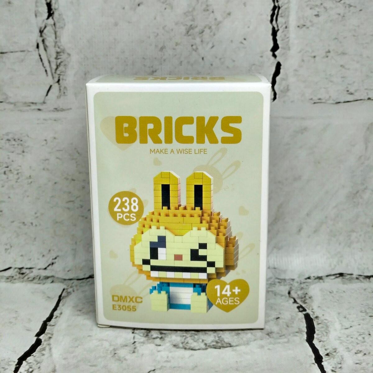 Конструктор фигурка BRICKS пиксели Лабубу 238 деталей Желто-голубой (E3055)