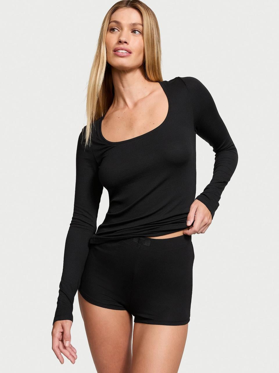 Пижама женская Victoria's Secret SoSoftTM Modal Ribbed Scoop Long-Sleeve Shortie Set S Черный (3011657839)