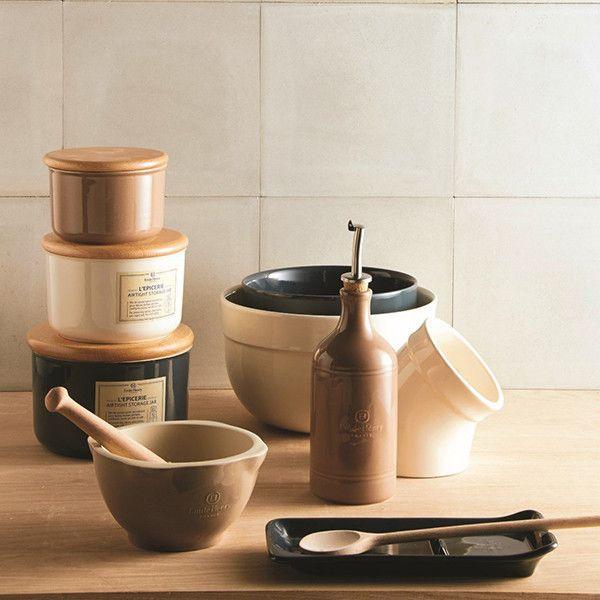 Рукав для соли Emile Henry Kitchen Tools 350 мл Бежевый (020201) - фото 4 Рукав для соли Emile Henry Kitchen Tools 350 мл Бежевый (020201) - фото 4