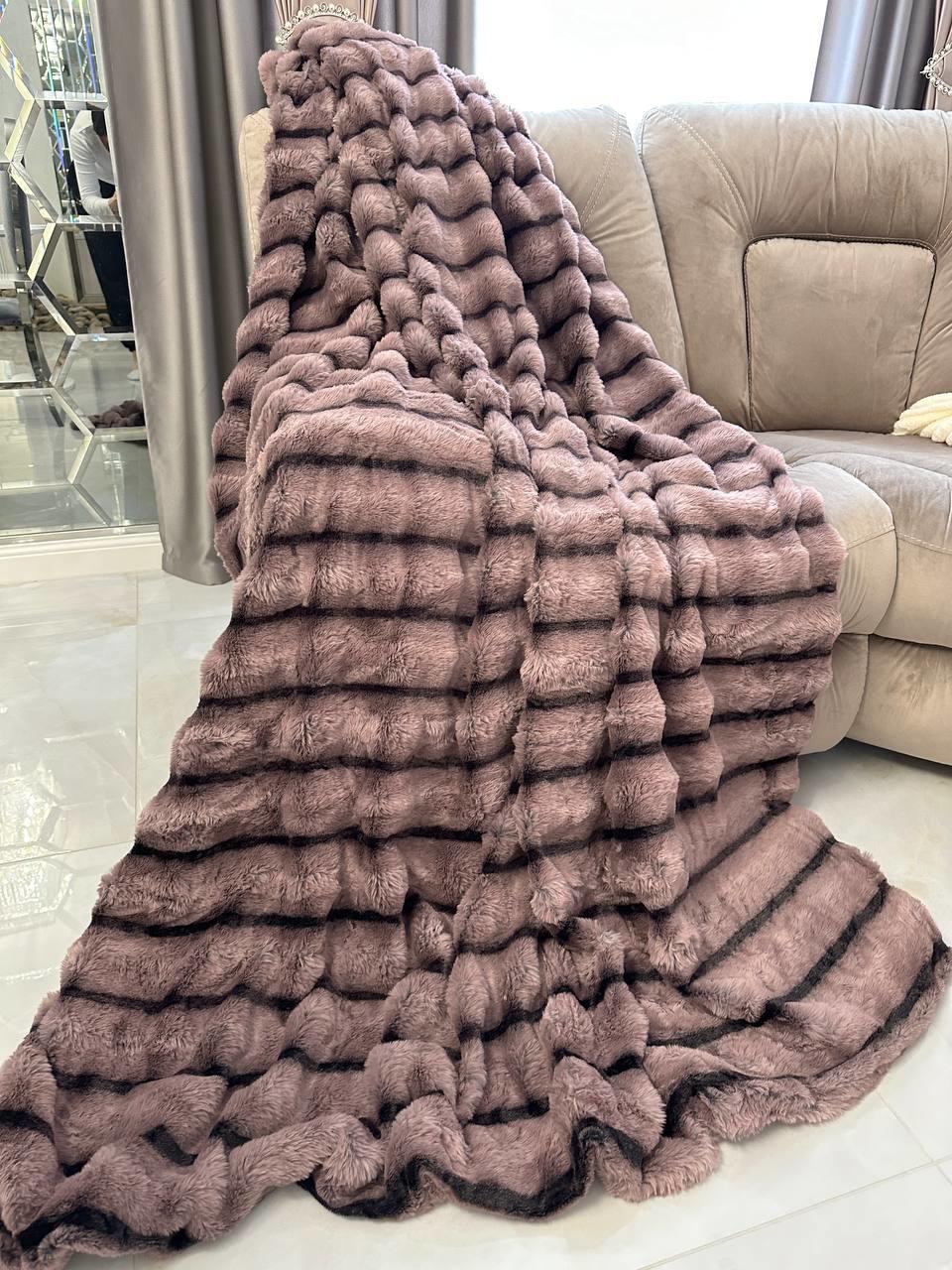 Плед-покрывало шиншилла в полоску Colourful home 200х230 см Бургундия Плед-покрывало шиншилла в полоску Colourful home 200х230 см Бургундия