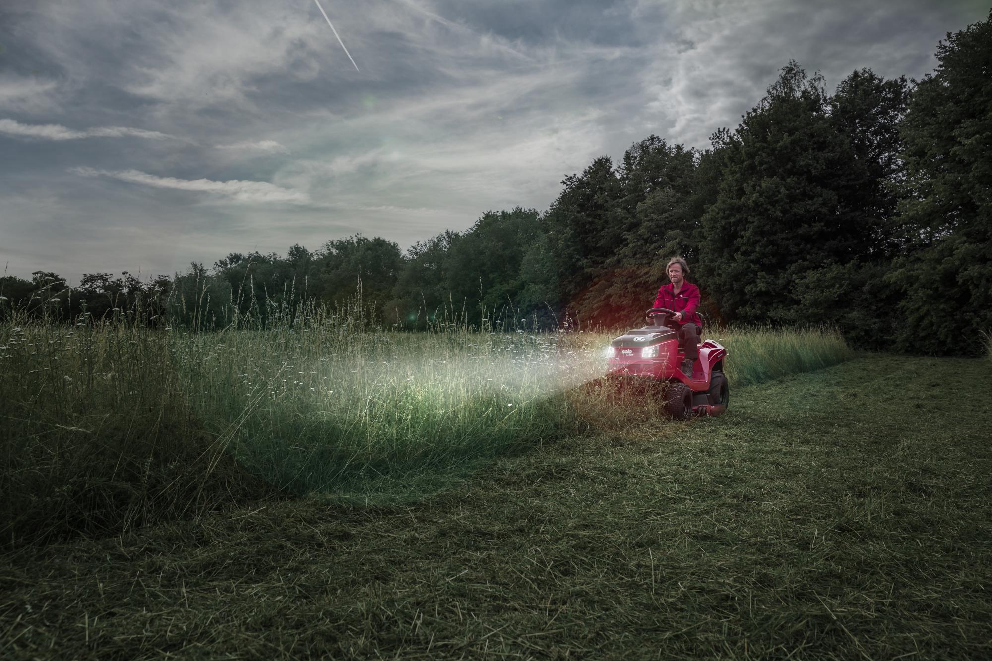 Трактор-газонокосилка SOLO by AL-KO T 22-110,0 HDH-A V2 (127575) - фото 3 Трактор-газонокосилка SOLO by AL-KO T 22-110,0 HDH-A V2 (127575) - фото 3