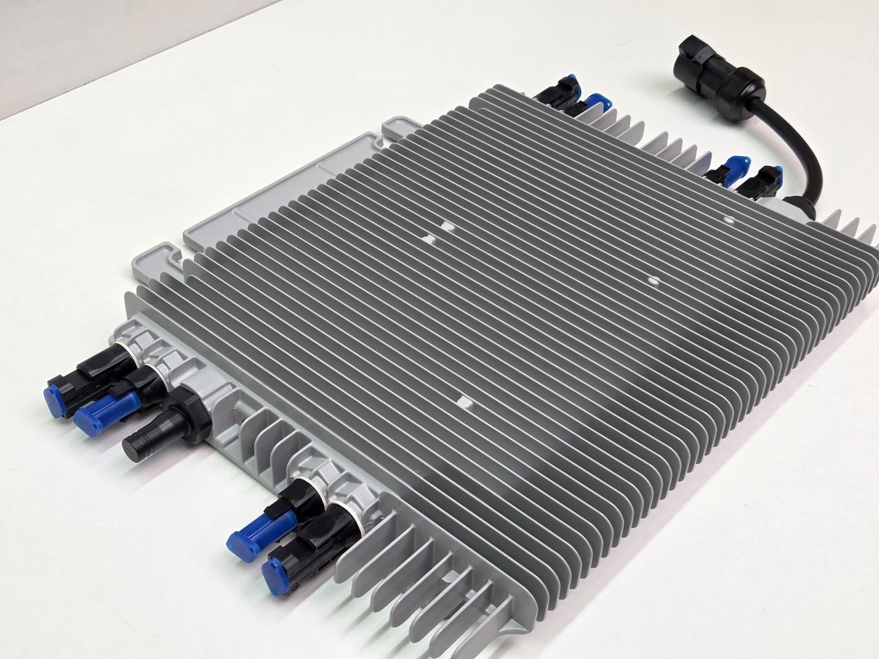 Микроинвертор Deye SUN-M220G4-EU-Q0-I 2200 Вт 1ф MPPT:4 (2776292369) Микроинвертор Deye SUN-M220G4-EU-Q0-I 2200 Вт 1ф MPPT:4 (2776292369)