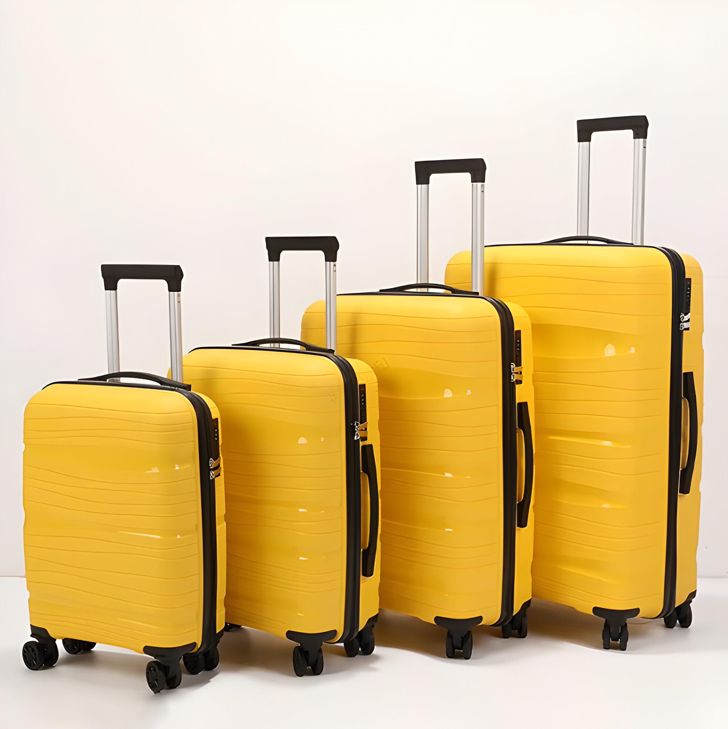Набор из четырех чемоданов ABS-пластик с кодовым замком Желтый (PP002)