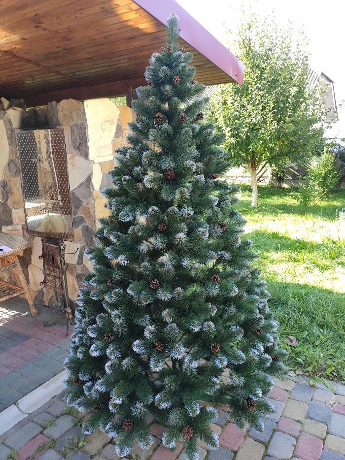 Елка искусственная элитная с шишками с подставкой с белым инеем 1,8 м Зеленый (Е-1,8) - фото 5 Елка искусственная элитная с шишками с подставкой с белым инеем 1,8 м Зеленый (Е-1,8) - фото 5