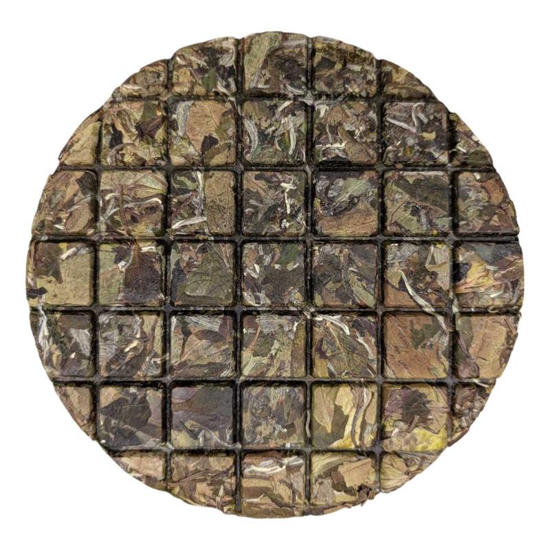 Чай білий Баймудань-Цзи Сян Лун 2022 рік млинець 150 г (1-0-0025-w) - фото 3 Чай білий Баймудань-Цзи Сян Лун 2022 рік млинець 150 г (1-0-0025-w) - фото 3