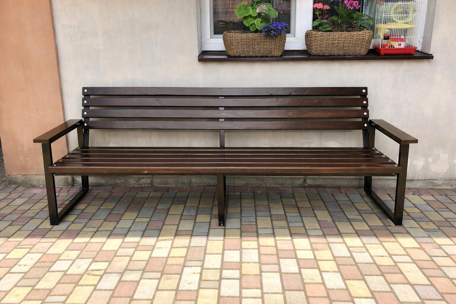 Скамейка садовая лофт со спинкой и широкими подлокотниками 200 см Орех (33494460)