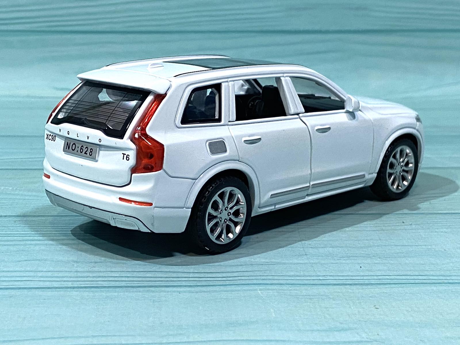 Машинка TK Union Group Volvo XC90 металл 1:32 Белый (35585W) - фото 4 Машинка TK Union Group Volvo XC90 металл 1:32 Белый (35585W) - фото 4