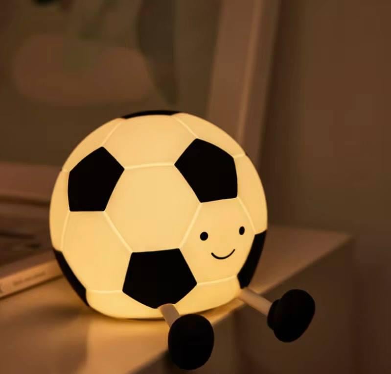 Нічник дитячий силіконовий Футбольний м'яч м'який сенсорний з акумулятором (S04) Нічник дитячий силіконовий Футбольний м'яч м'який сенсорний з акумулятором (S04)