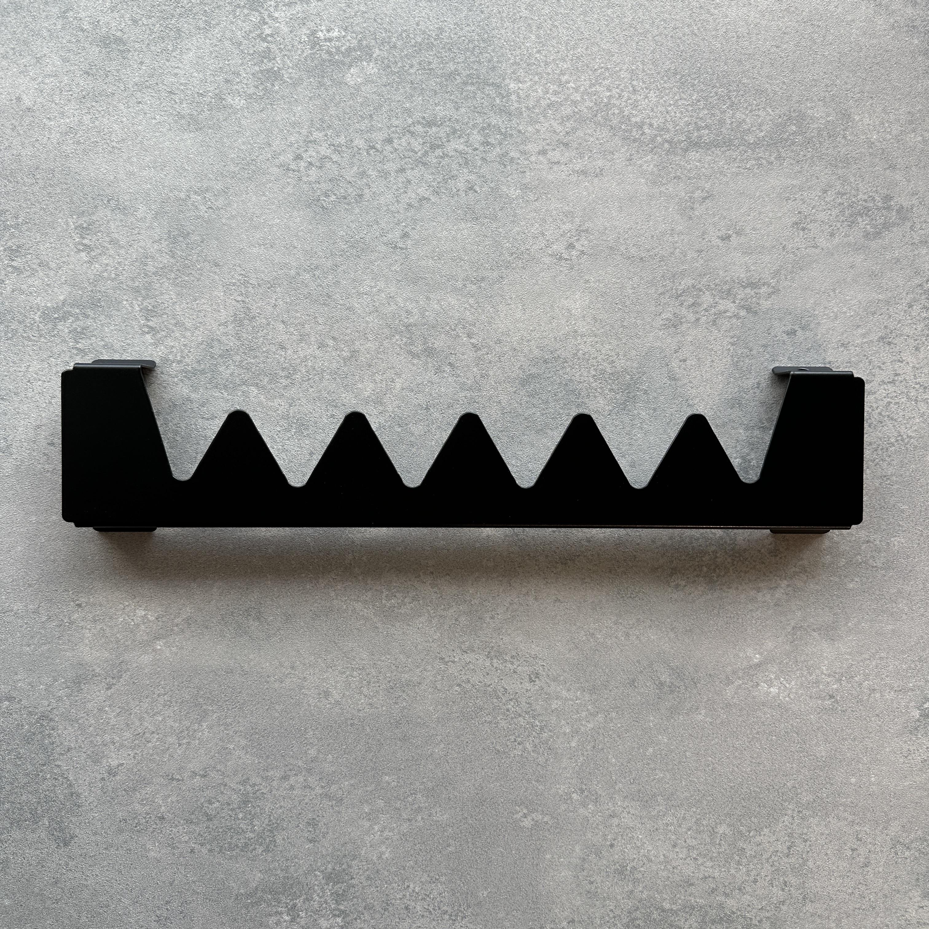 Вешалка Terma Shark 500 мм Mat Black - фото 4 Вешалка Terma Shark 500 мм Mat Black - фото 4