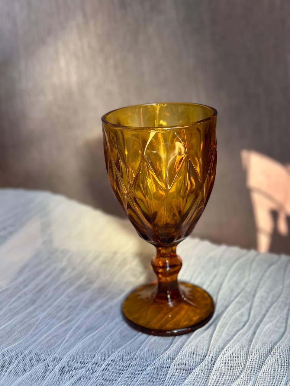 Набір келихів для вина TS Kitchen HP034A з товстого скла гранованих фігурних 6 шт. по 200 мл Бурштиновий (HP034A ) - фото 2 Набір келихів для вина TS Kitchen HP034A з товстого скла гранованих фігурних 6 шт. по 200 мл Бурштиновий (HP034A ) - фото 2