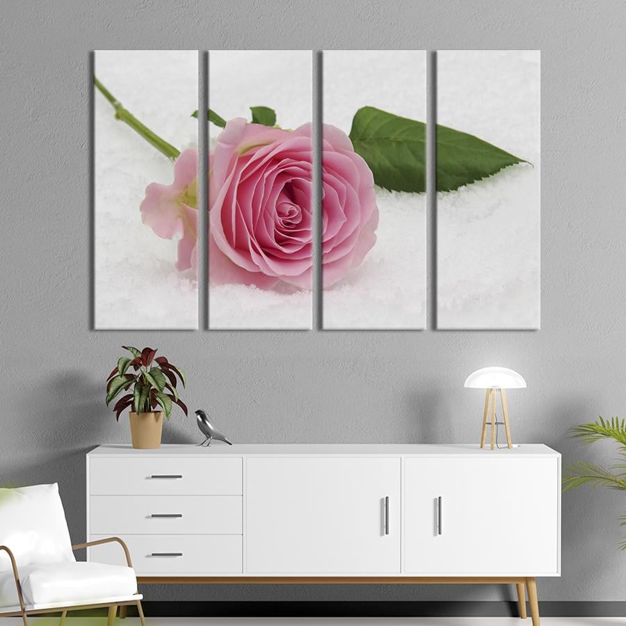 Картина на холсте Одинокая роза на снегу 149x93 см (981-41) Картина на холсте Одинокая роза на снегу 149x93 см (981-41)