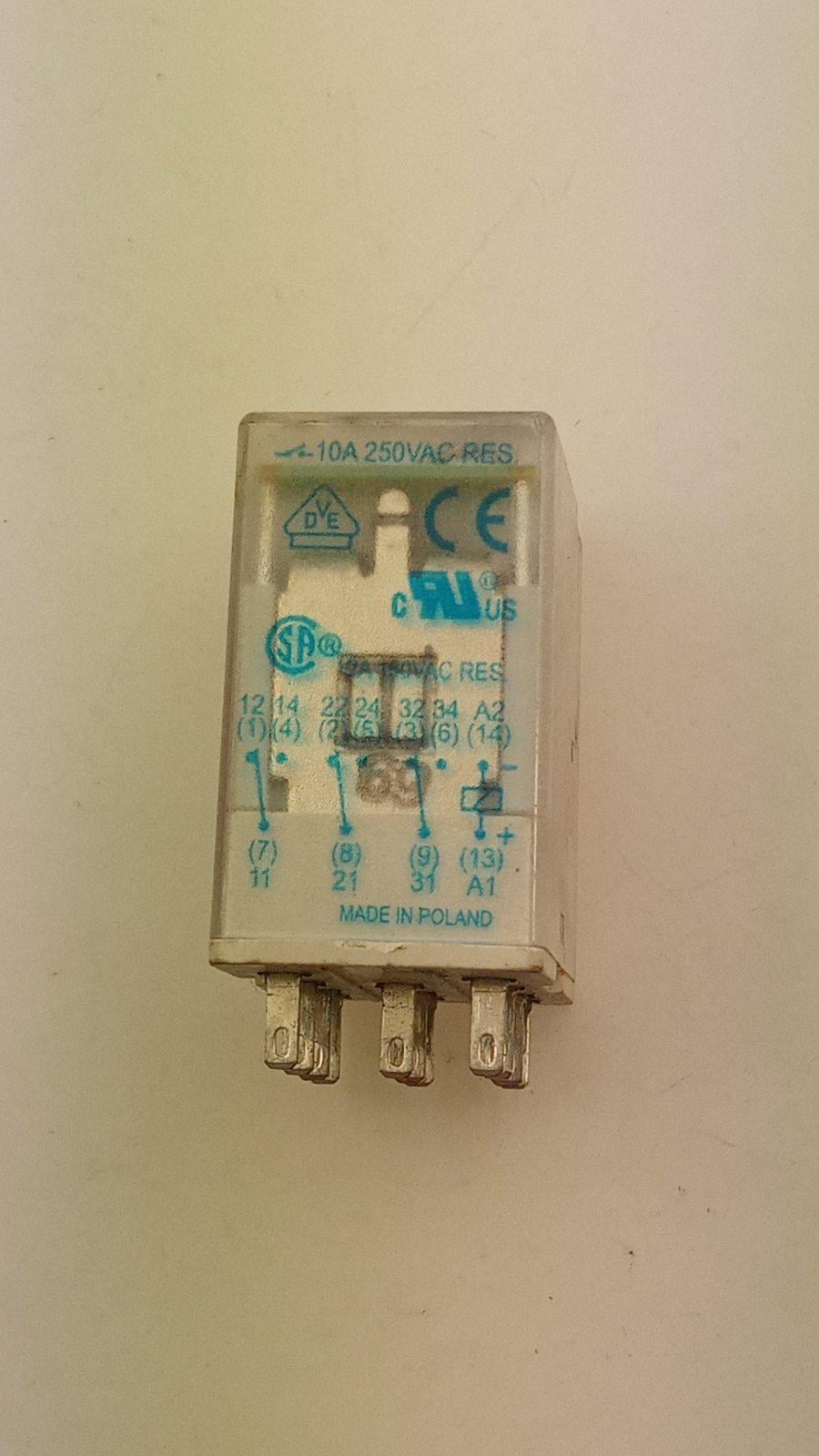 Реле GE Power PRC4M30DCML DC220V diod-10A-250VAC-3C 27x21x35
