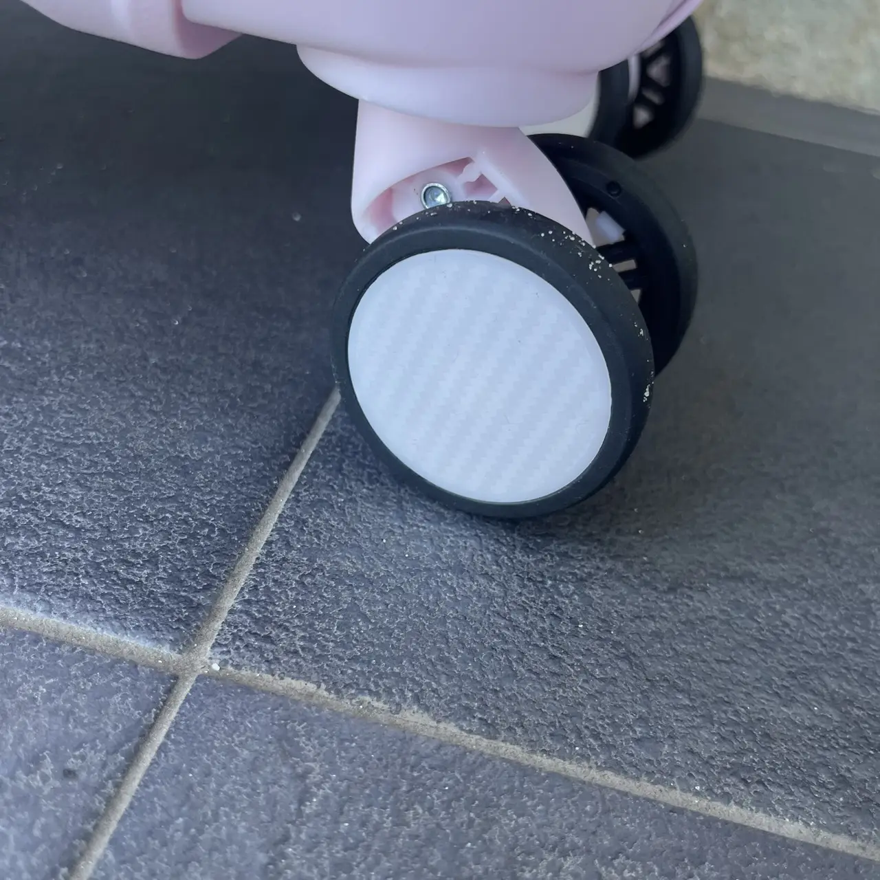 Чемодан дорожный Bloom 1706 39 л S Розовый - фото 6 Чемодан дорожный Bloom 1706 39 л S Розовый - фото 6