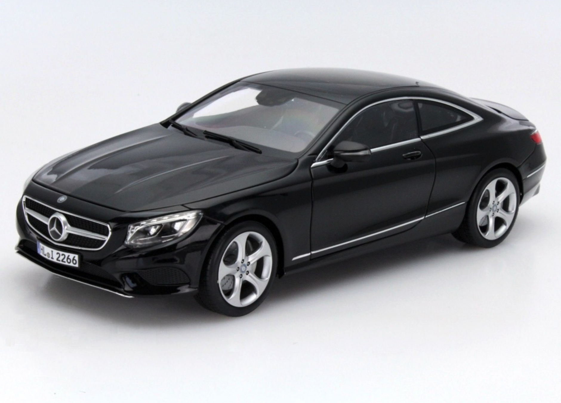 Модель автомобиля Norev 1:18 Mercedes-Benz S-Classe Coupe C217 Black (183482)