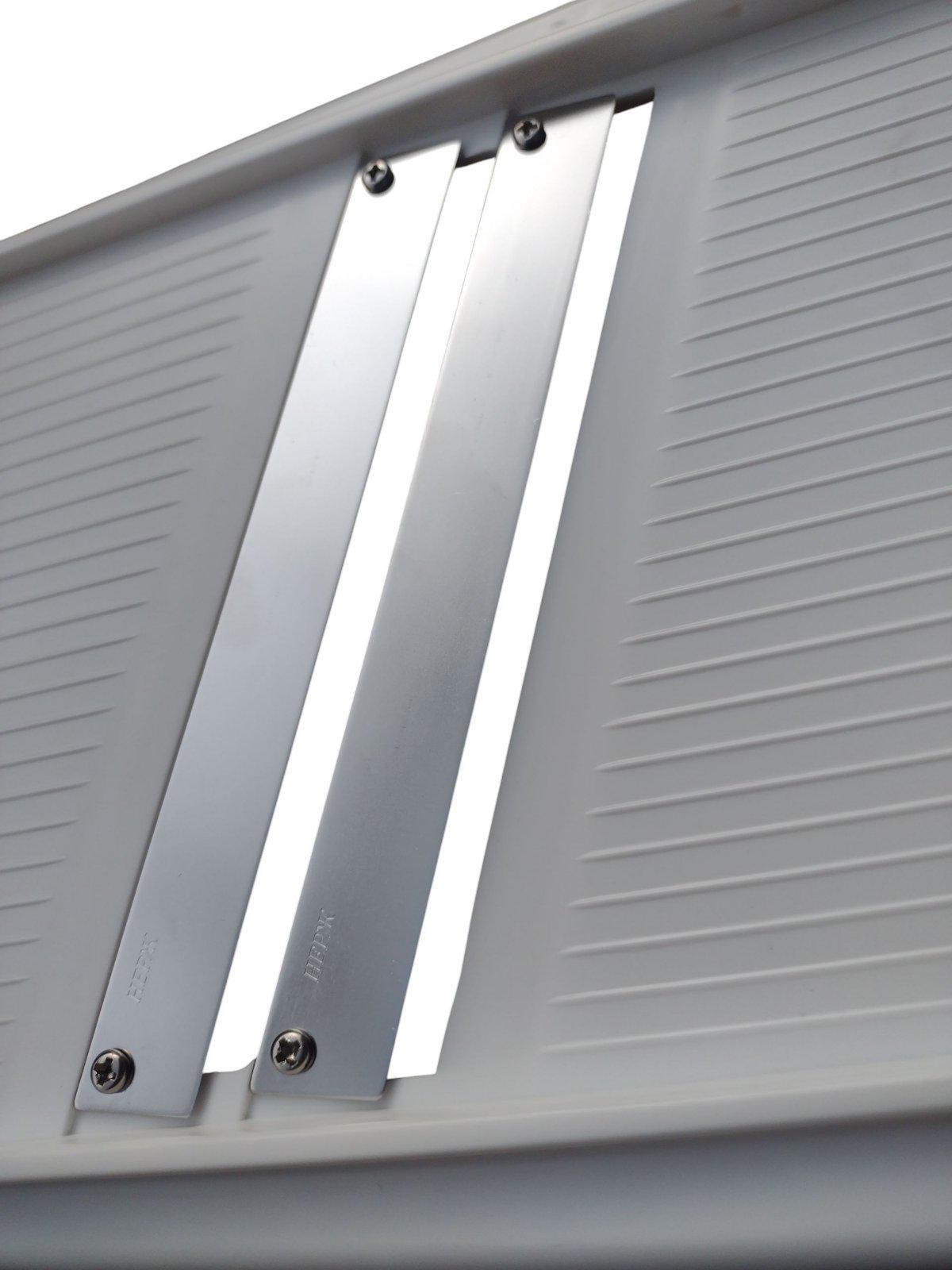 Шинковка с двумя режущими ножами пластиковая 17х46х3 см - фото 4