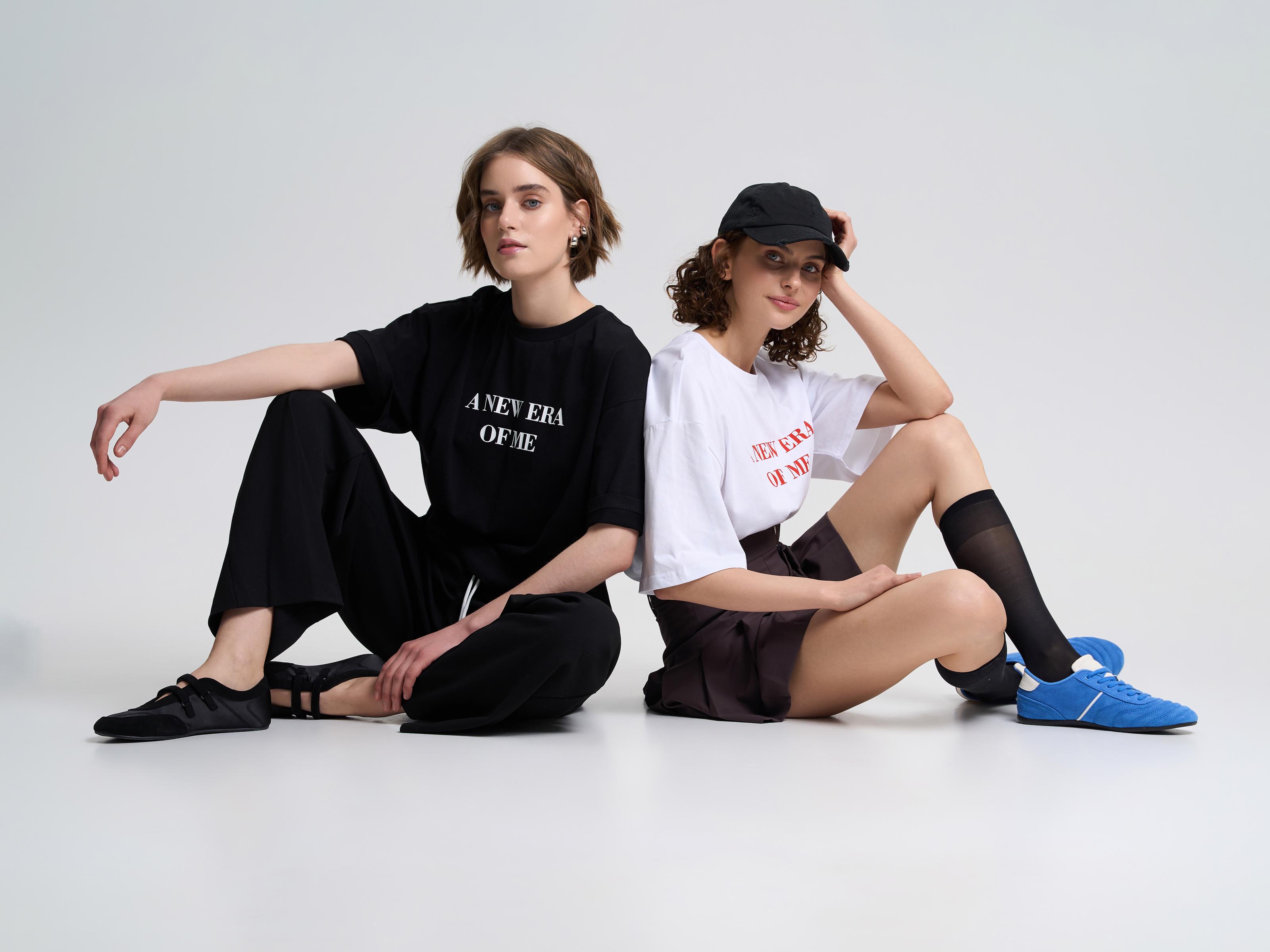 Футболка женская с надписью ROZA 240605 2XL Черный (4824005717611) - фото 8 Футболка женская с надписью ROZA 240605 2XL Черный (4824005717611) - фото 8