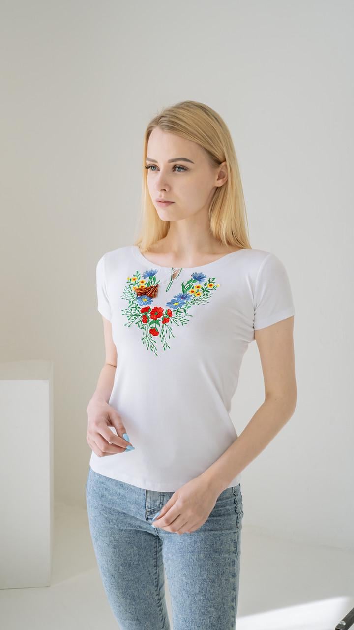 Футболка женская вышитая василька (А-7)