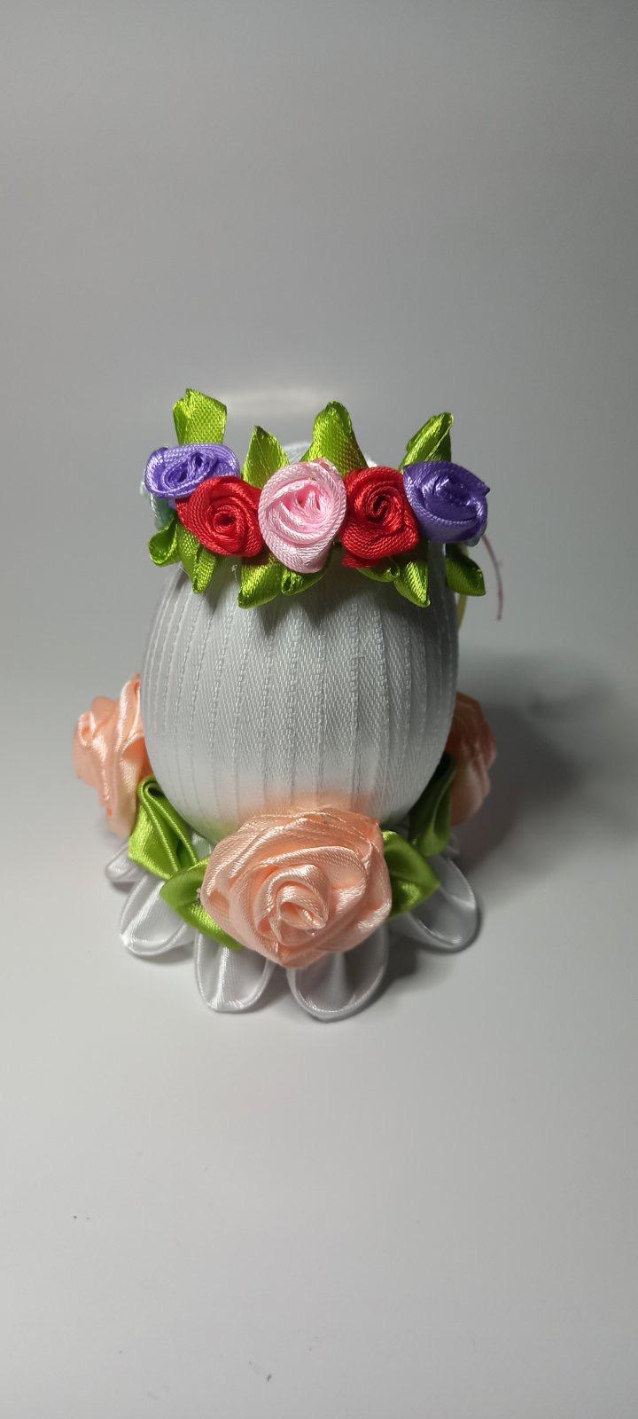 Пасхальное яйцо ручной работы в технике квиллинг Белый (6846489)