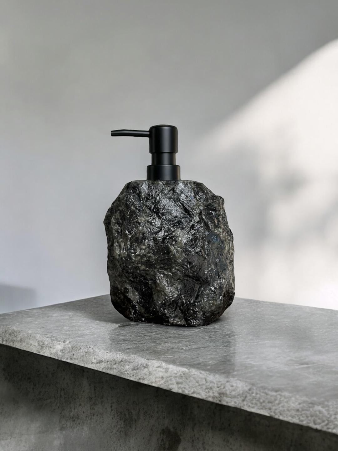 Дозатор для мила з натурального лабрадориту