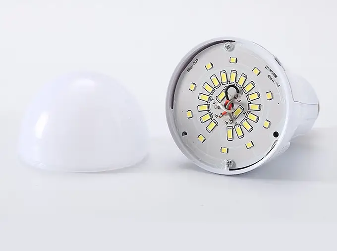 Лампа цоколь на двух аккумуляторах 18650 LED 20W E27 - фото 5