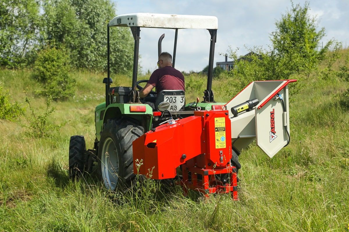 Подрібнювач гілок Arpal на шматки дров до трактора (АМ-120ТР) - фото 16 Подрібнювач гілок Arpal на шматки дров до трактора (АМ-120ТР) - фото 16