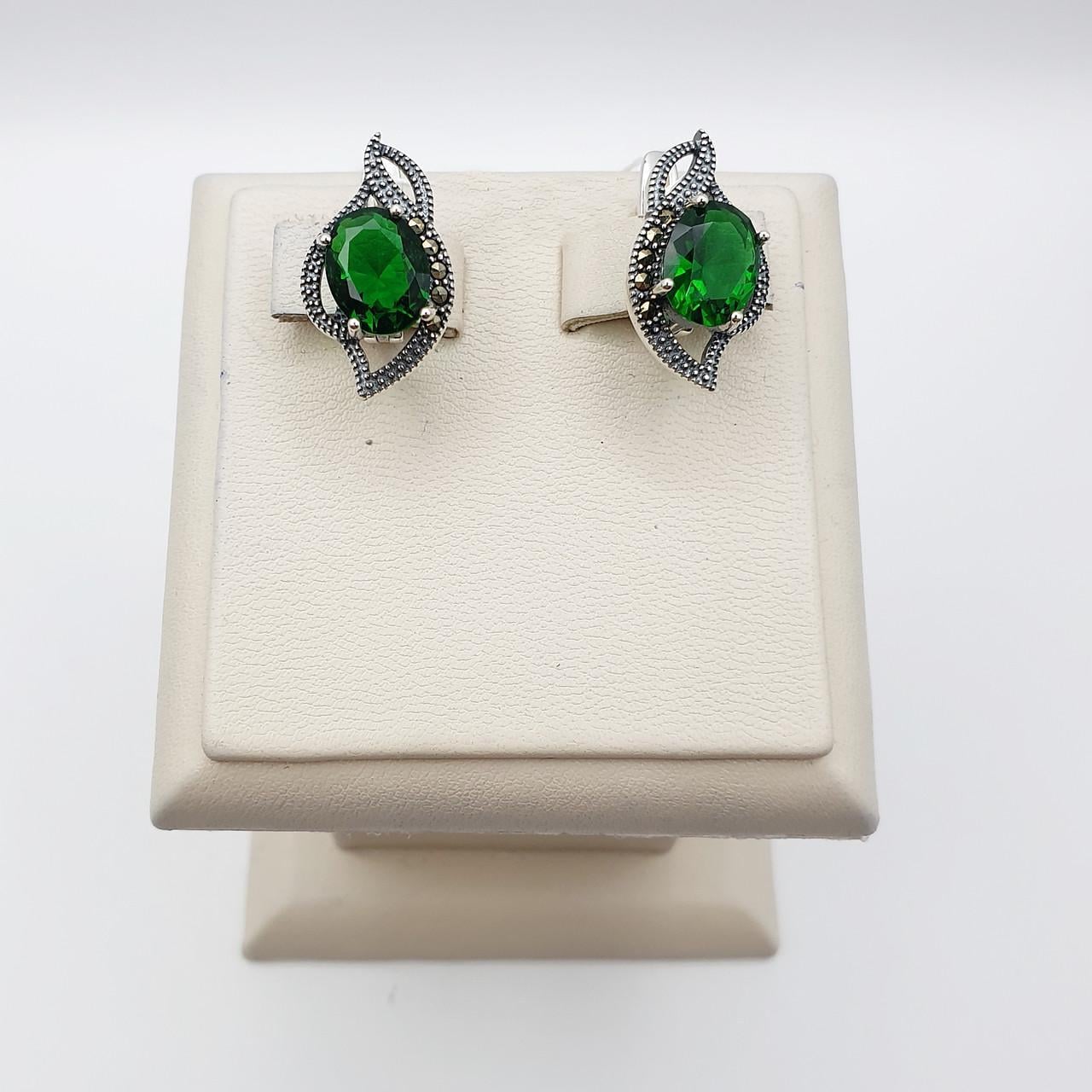 Серебряные серьги с изумрудом и марказитом 5,54 г (2676527688)
