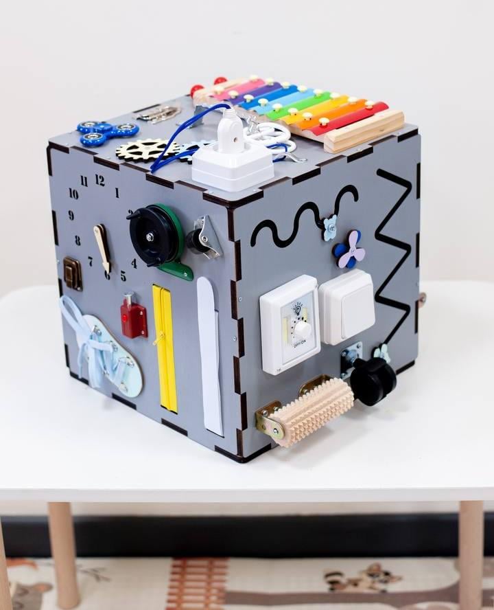 Бізікуб з дерева 33 ел. 30 см Сірий (26240177)