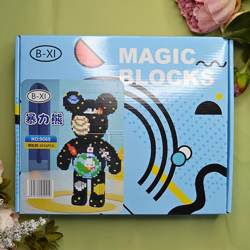 Конструктор Magic Blocks Bearbrick Космос 3031 деталь 40,5 см - фото 3