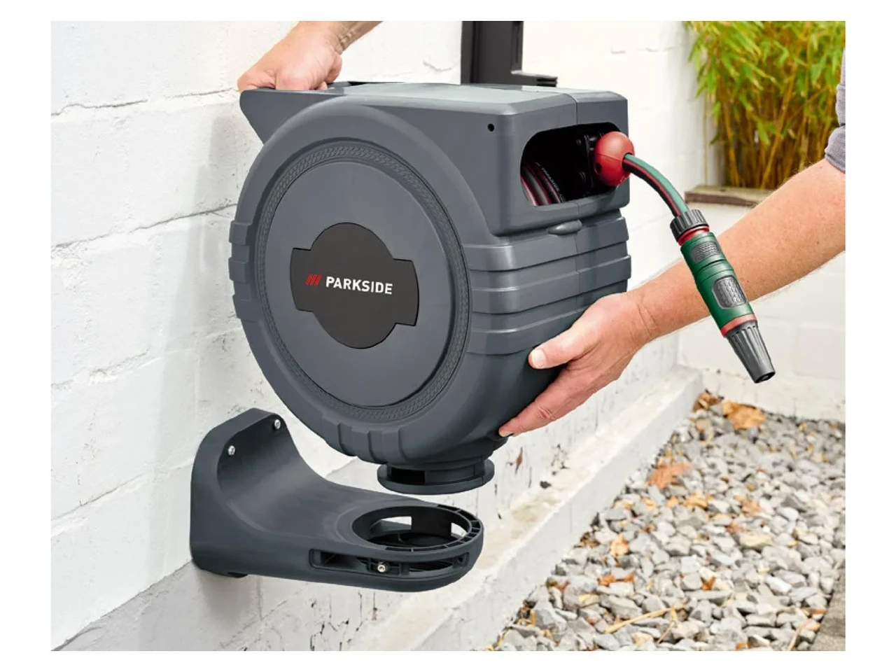 Катушка садовая автоматическая Parkside со шлангом 25 м - фото 9