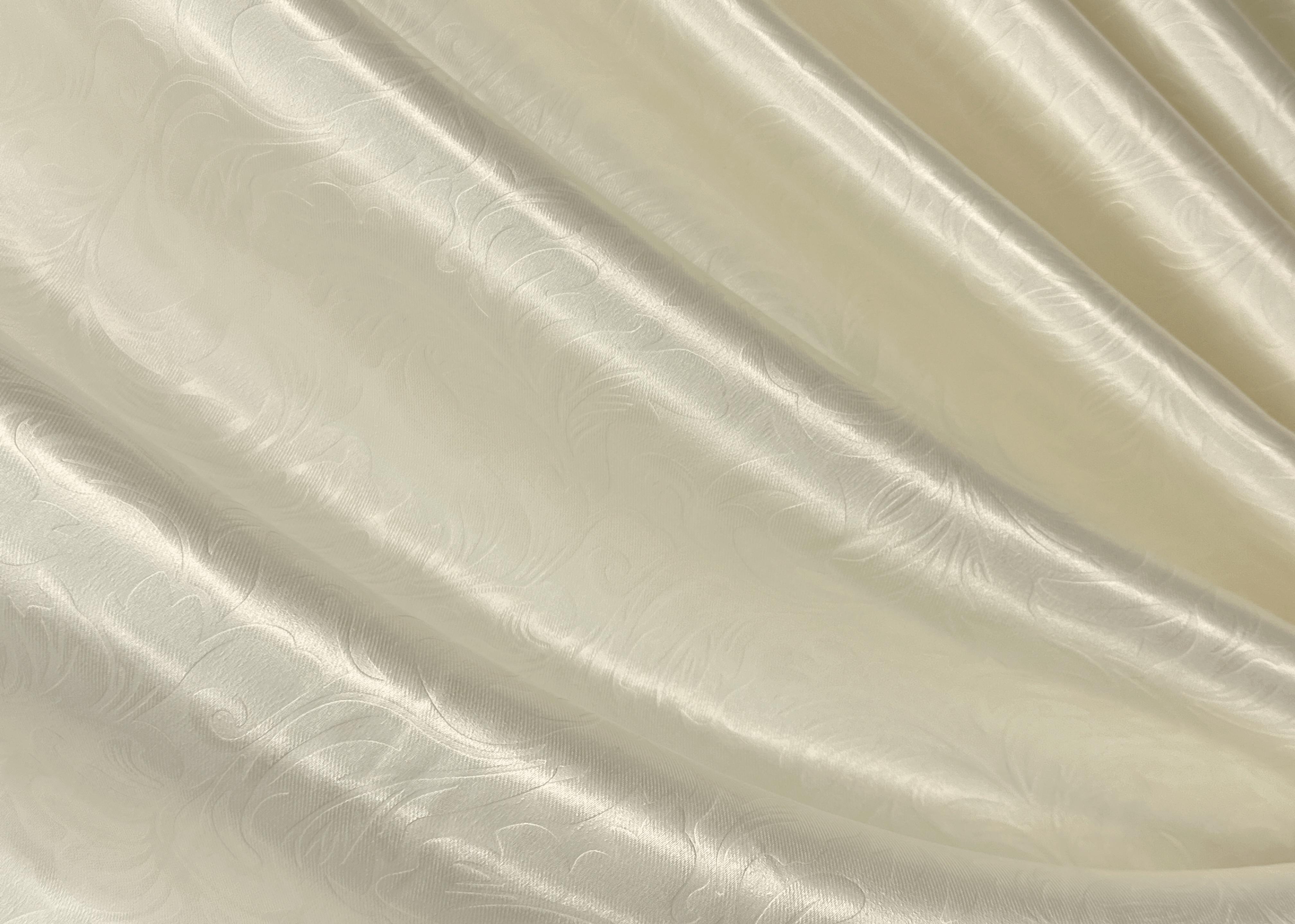 Комплект готовых штор VR-Textil Софт №1733ш 150х270 см 2 шт. Молочный (33-0707) - фото 6 Комплект готовых штор VR-Textil Софт №1733ш 150х270 см 2 шт. Молочный (33-0707) - фото 6