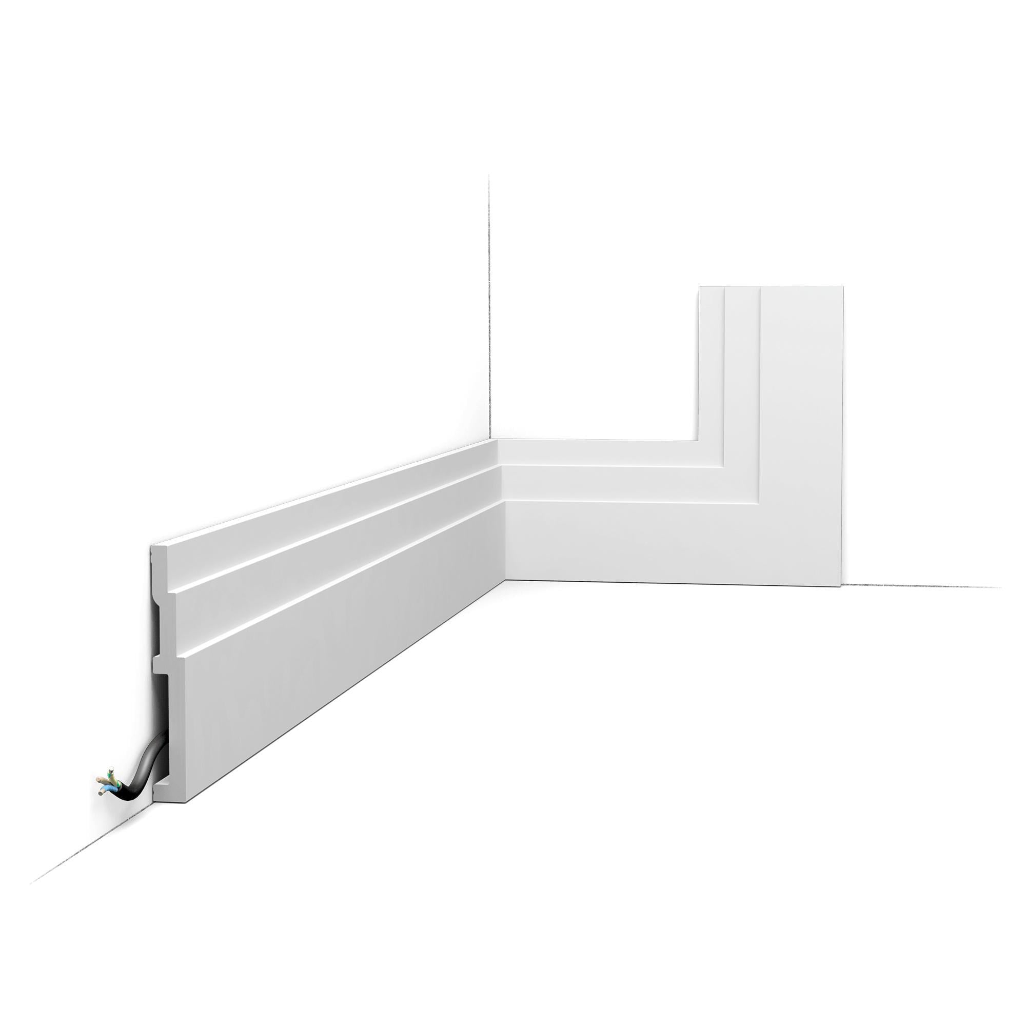 Плинтус напольный гладкий Orac Decor DX180-2600 2,6 м