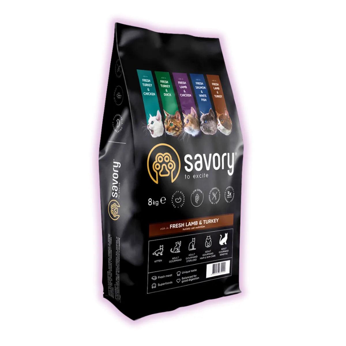 Корм сухой для взрослых кошек Savory с ягнятиной и индейкой для кошек с чувствительным пищеварением 8 кг (30099)