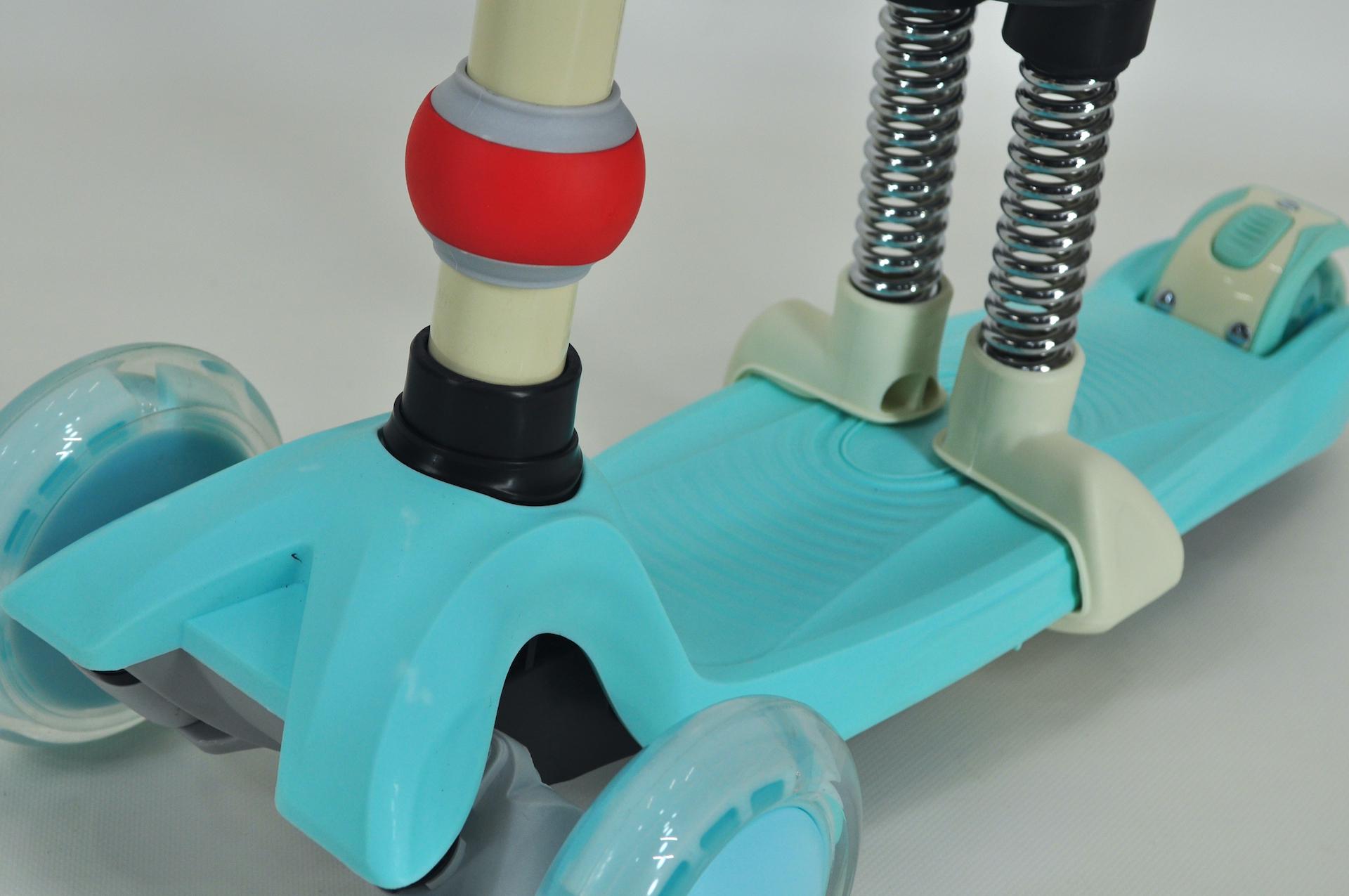 Самокат біговел Maraton Credo 3в1 дитячий триколісний з сидінням та батьківською ручкою Бірюзовий - фото 5 Самокат біговел Maraton Credo 3в1 дитячий триколісний з сидінням та батьківською ручкою Бірюзовий - фото 5