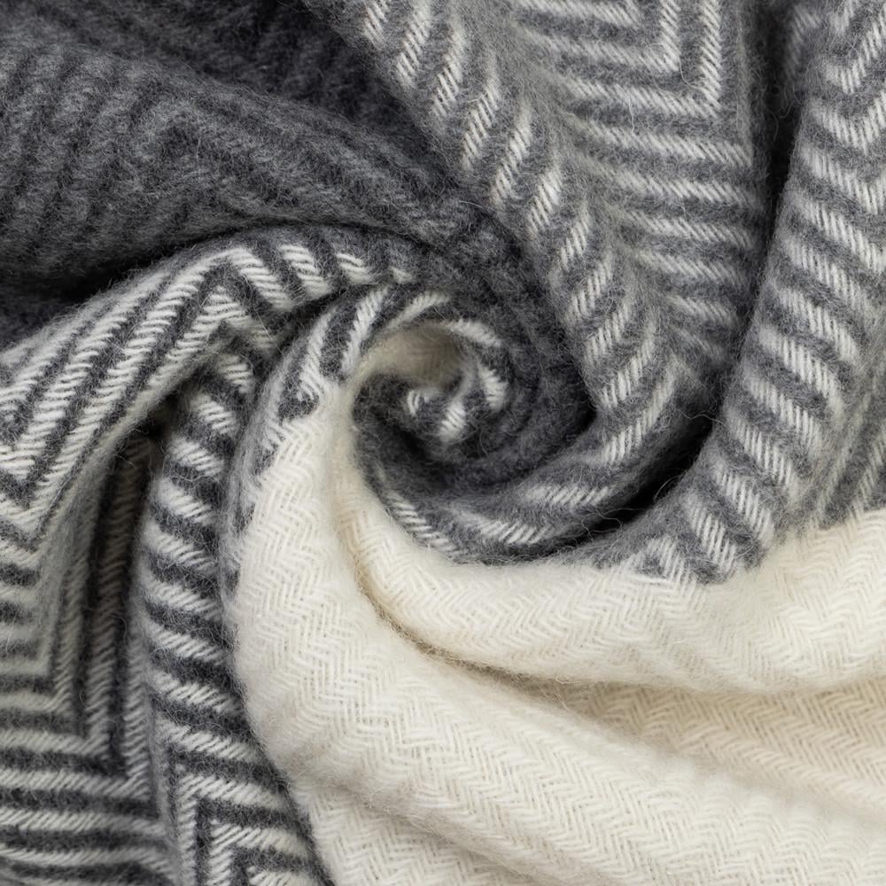 Плед шерстяной Love You Клетка 140x200 см (4502) - фото 4 Плед шерстяной Love You Клетка 140x200 см (4502) - фото 4