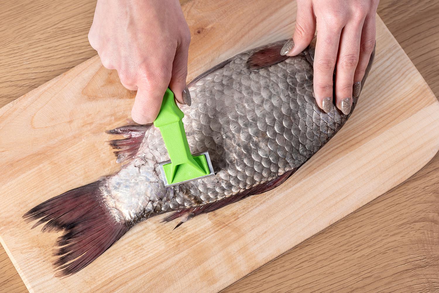 Рыбочистка скребок для рыбной чешуи с пластиковой ручкой 15,5 см Серый - фото 5 Рыбочистка скребок для рыбной чешуи с пластиковой ручкой 15,5 см Серый - фото 5