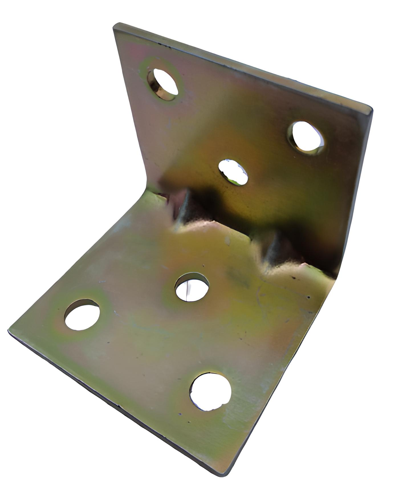 Уголок перфорированный равносторонний с ребром жесткости 70х70х50х2 мм (8459337)