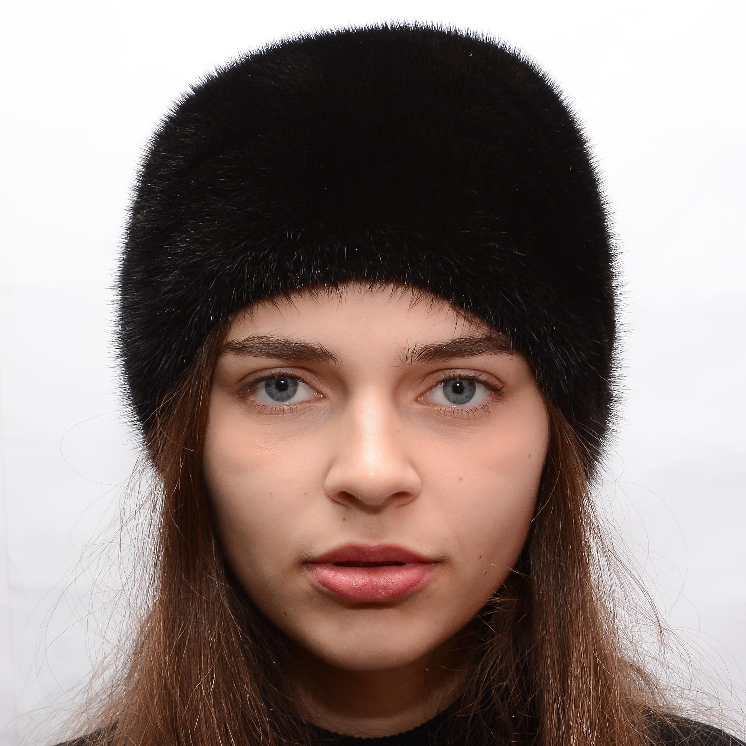 Женская кубанка Меховой стиль Бант из натурального меха норки Черный (037)