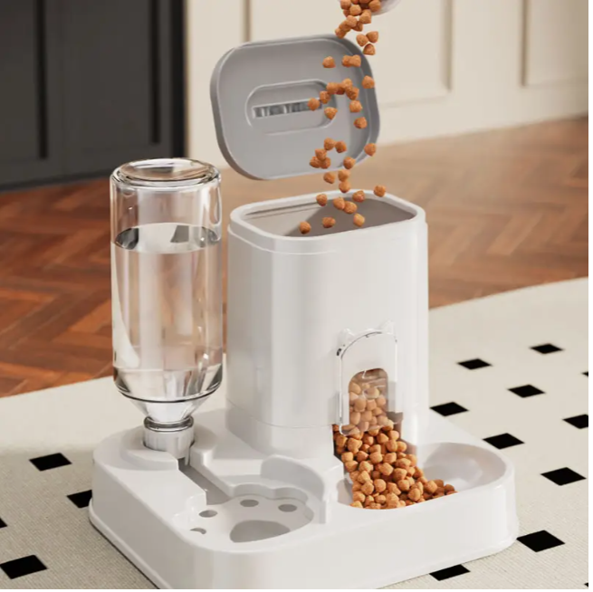 Автоматична годівниця та поїлка 2в1 для котів і собак 500 г 400 мл (2010) - фото 2