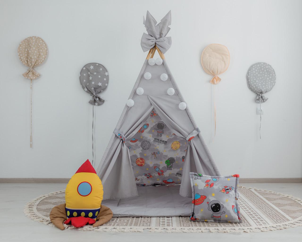 Вігвам для хлопчика Космос з килимком і подушками іграшками