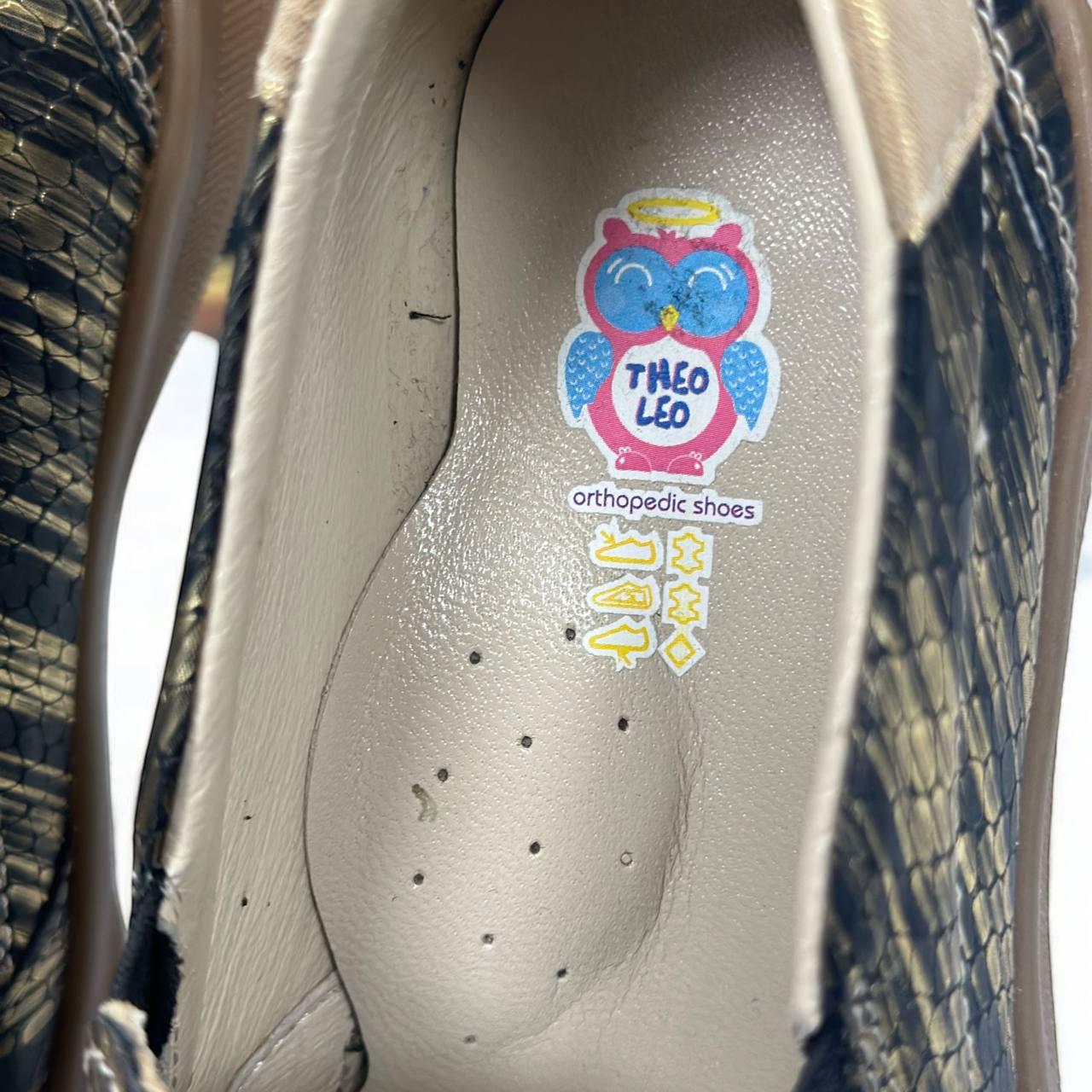 Слипоны детские Theo Leo с супинатором кожаные р. 31 Черный/Золотистый (25988308) - фото 5 Слипоны детские Theo Leo с супинатором кожаные р. 31 Черный/Золотистый (25988308) - фото 5