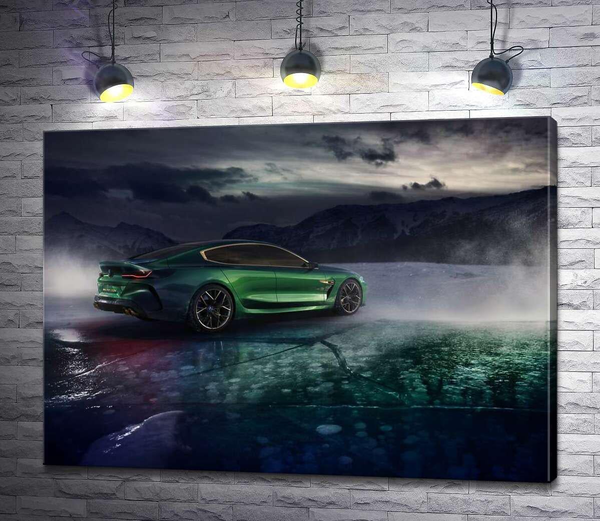 Картина ArtPoster Зеленый автомобиль BMW M8 Gran Coupe дрифтует по темному льду озера 100x73 см Модуль №1 (003231)