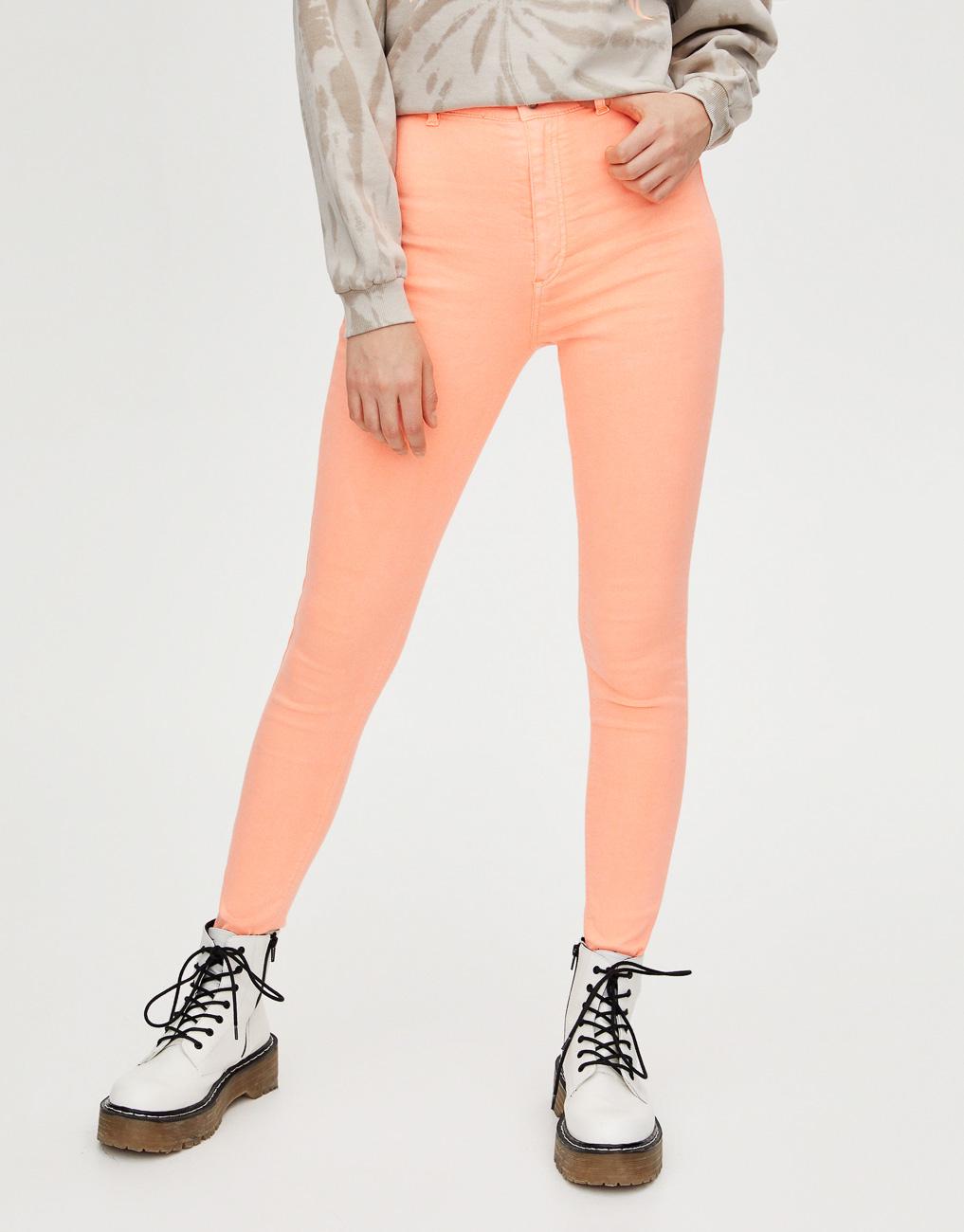 Джинсы женские Pull&Bear р. 40 Оранжевый (5679307b26)