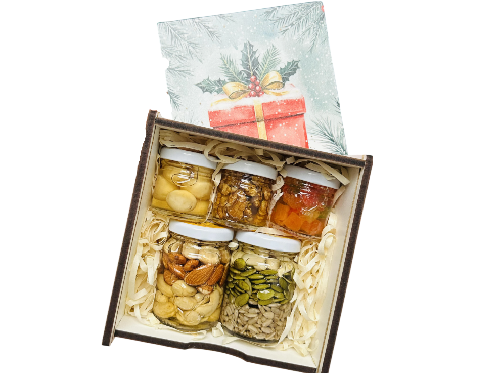 Подарочный набор в деревянной коробке к Новому году орешки в меде акации 2 баночки 130 г/3 баночки 50 г и чай 40 г