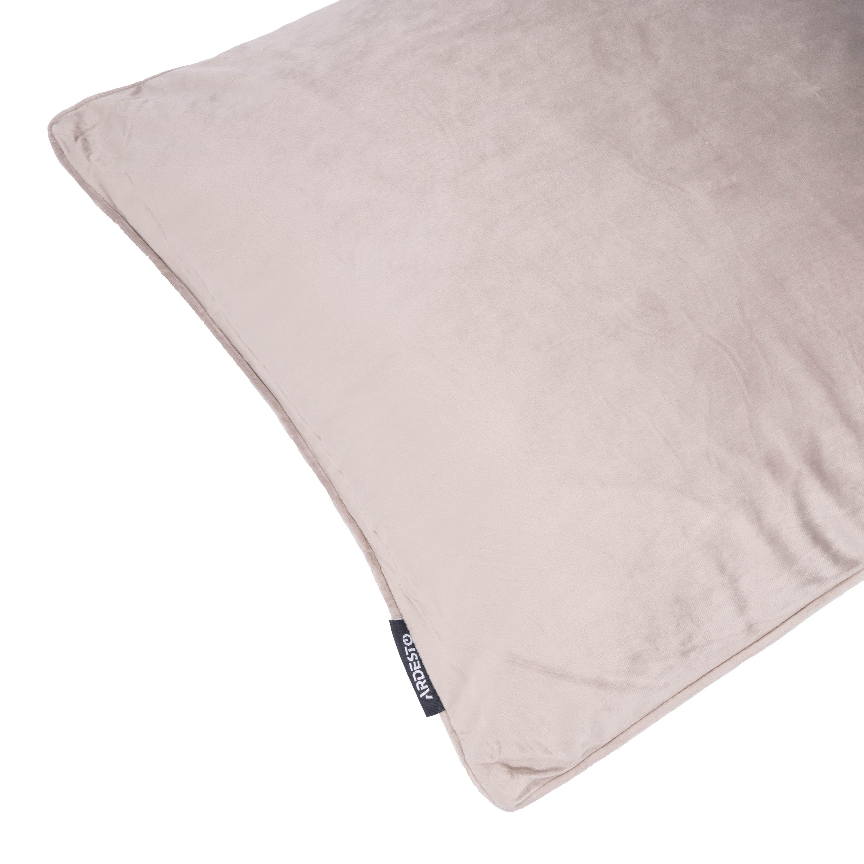 Декоративная подушка Ardesto ART1032TA велюр/полиэстер 45x45 см Бежевый (898eab12) - фото 3 Декоративная подушка Ardesto ART1032TA велюр/полиэстер 45x45 см Бежевый (898eab12) - фото 3