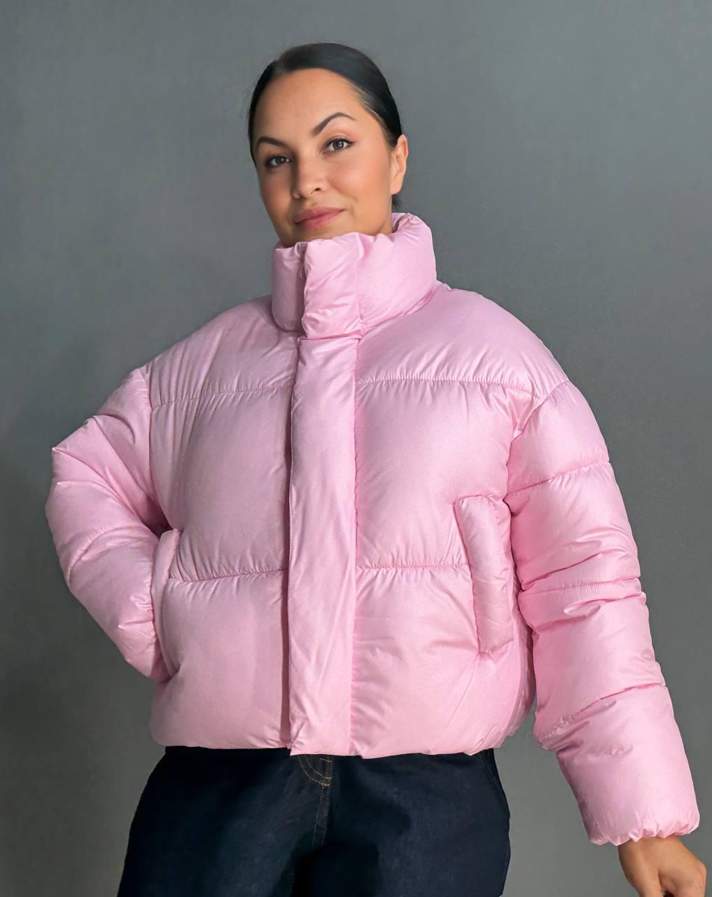 Куртка женская HAIZIYUAN 8606 короткая пуффер с воротником XL Розовый (4785) - фото 9 Куртка женская HAIZIYUAN 8606 короткая пуффер с воротником XL Розовый (4785) - фото 9